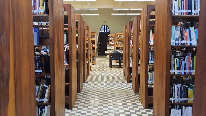 Biblioteca. Centro Peninsular en Humanidades y Ciencias Sociales