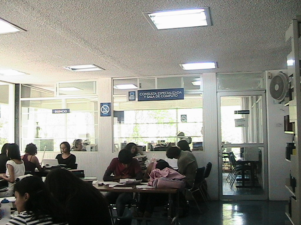 Biblioteca. Facultad de Estudios Superiores Cuautitlán. Campo 1