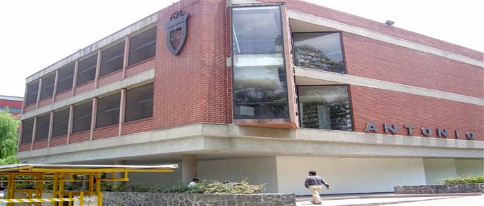 Biblioteca "Antonio Caso"